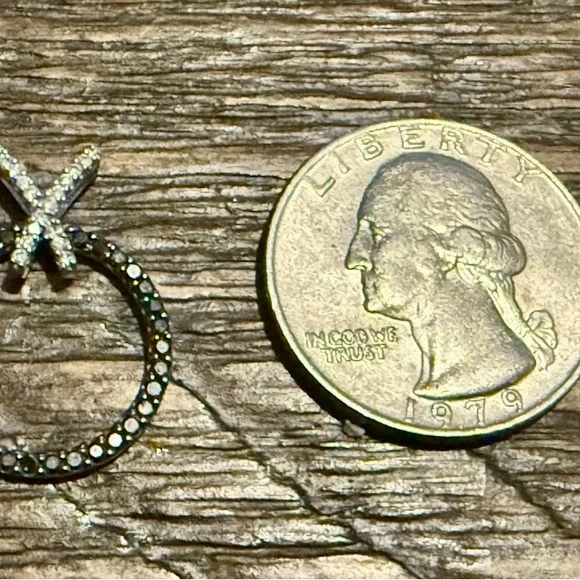 Elegant Black and White Diamond Pendant in 14k White Gold - Picture 3 of 3